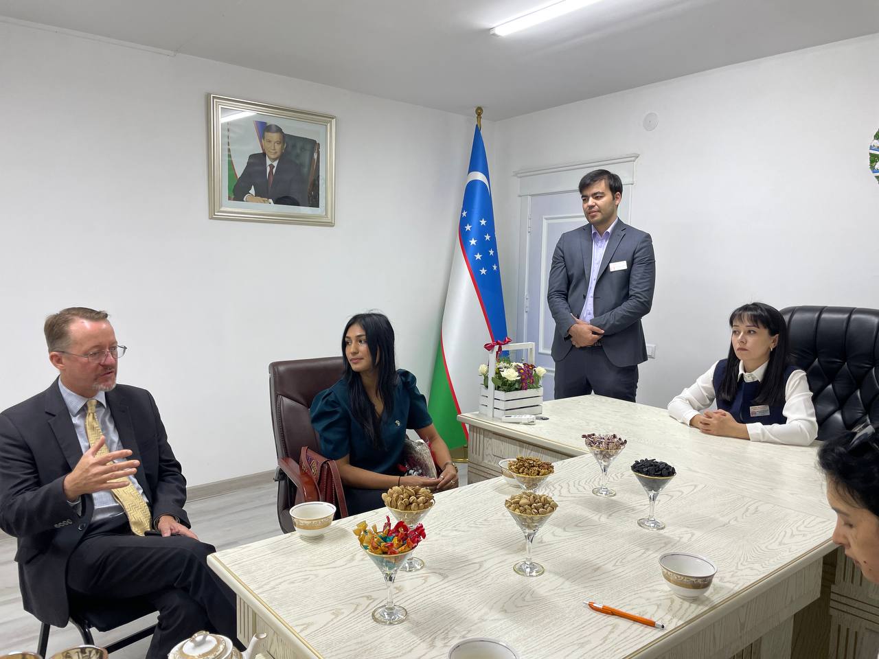 AQSH elchixona vakillari bilan uchrashuv