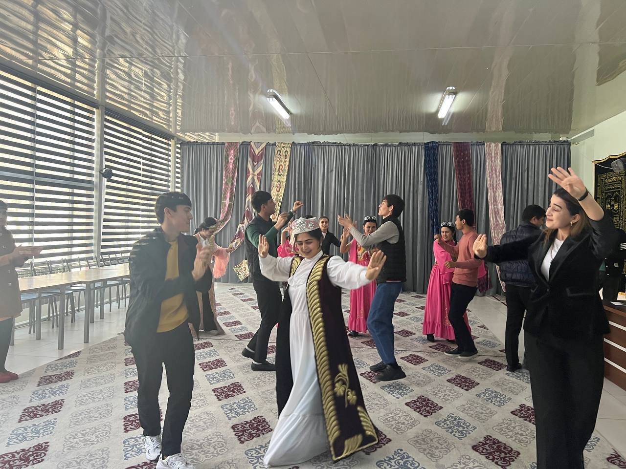 "Ajdodlarimiz boy merosi" mavzusida tadbir