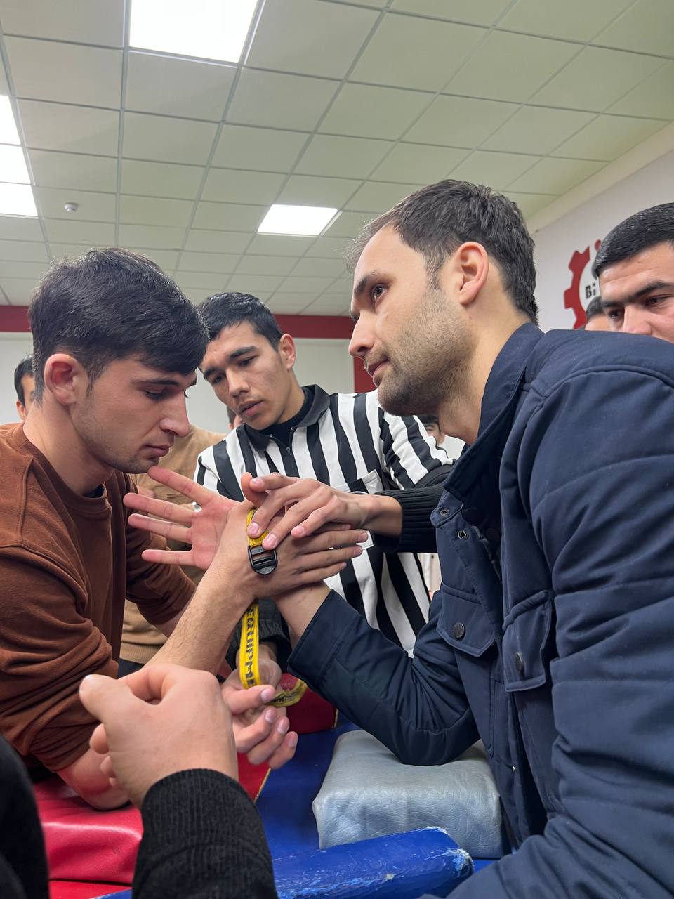 "Armrestling" sport turi bo'yicha universitet chempionlarida shartnoma to'lovidan 5% chegirma berildi.