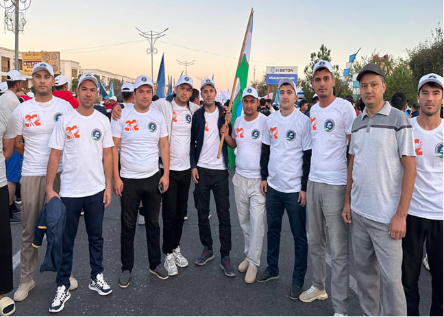 1. “Bir vatanda, bir vaqtda, bir masofada, bir maqsadda birga yugaramiz!”